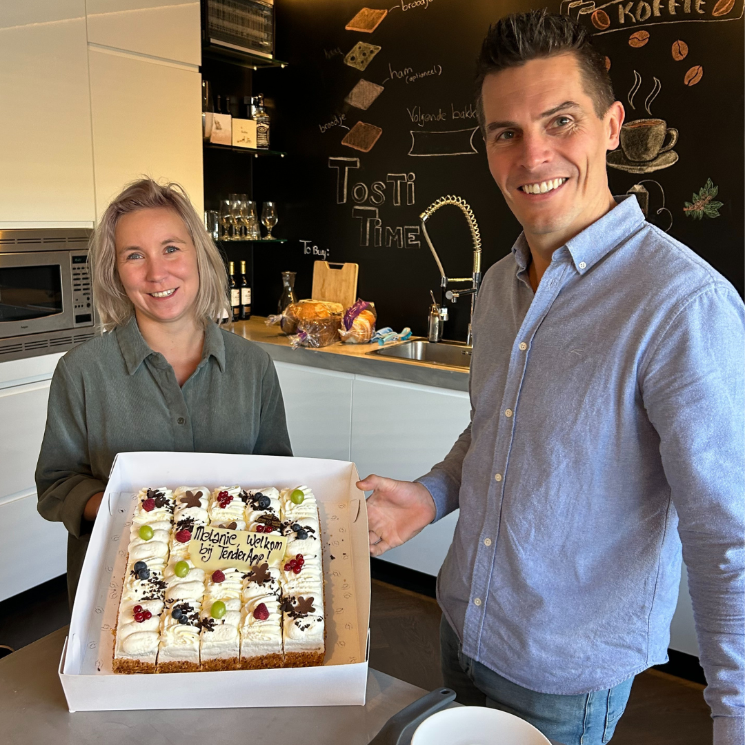 Taartmoment met nieuwe TenderApp collega Melanie Polman